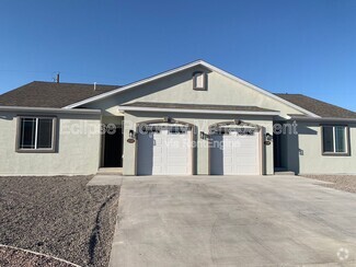 Building Photo - 511 Crestone Ave