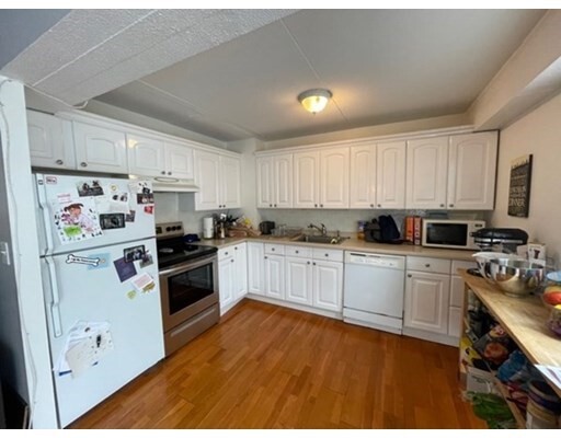 Primary Photo - 55 Sewall Ave