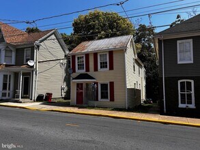 Building Photo - 308 S Raleigh St