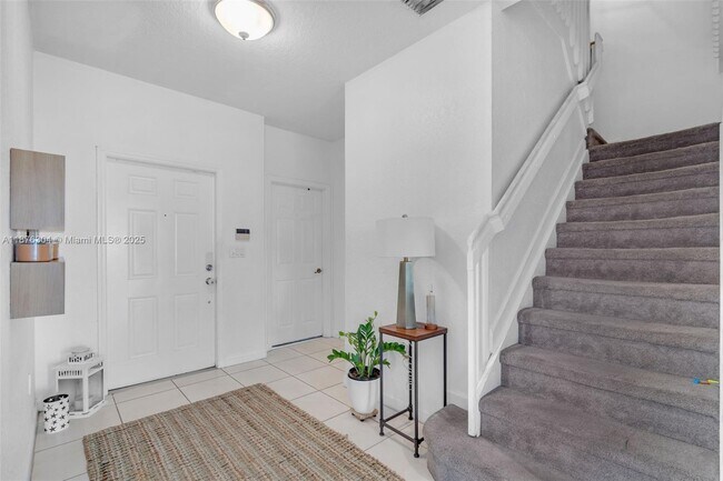 Foto del edificio - 11451 NW 68th Terrace