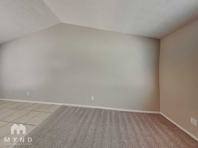 Building Photo - 429 Sherwood Cir