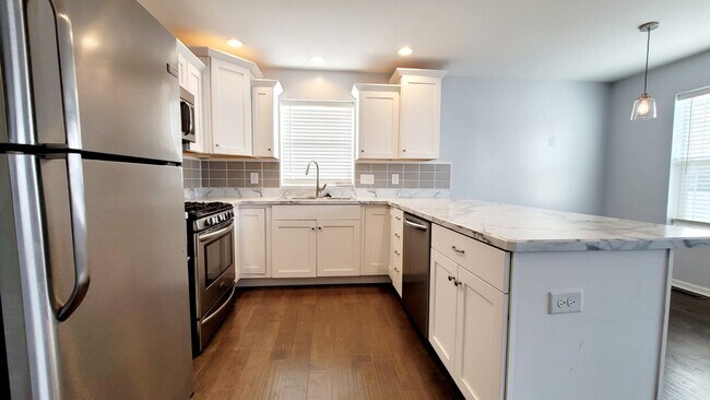 Building Photo - 1533 Tall Grass Prairie Dr