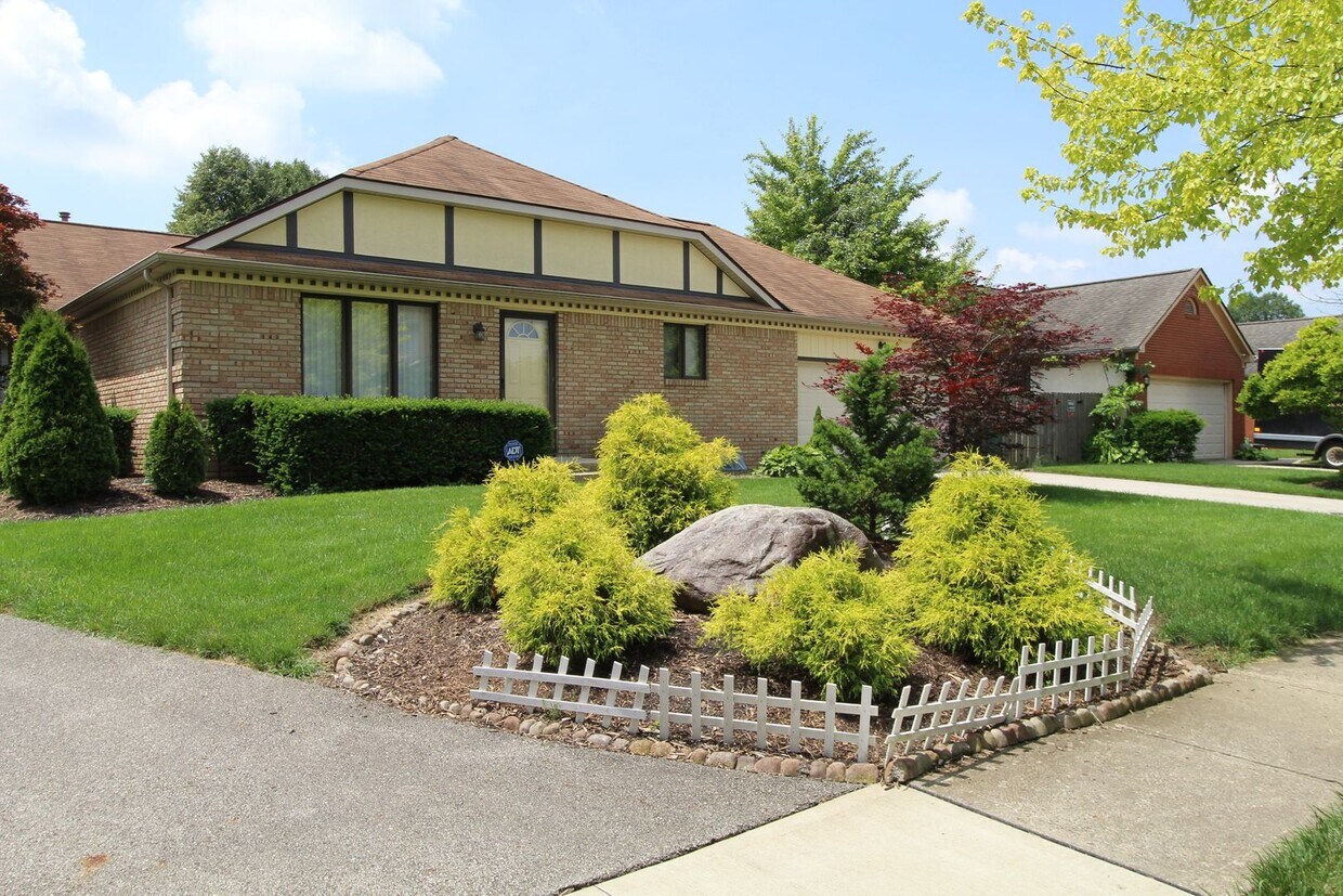 19591961 Bayswater Dr Unit 1961 Bayswater Dr., Columbus, OH 43235