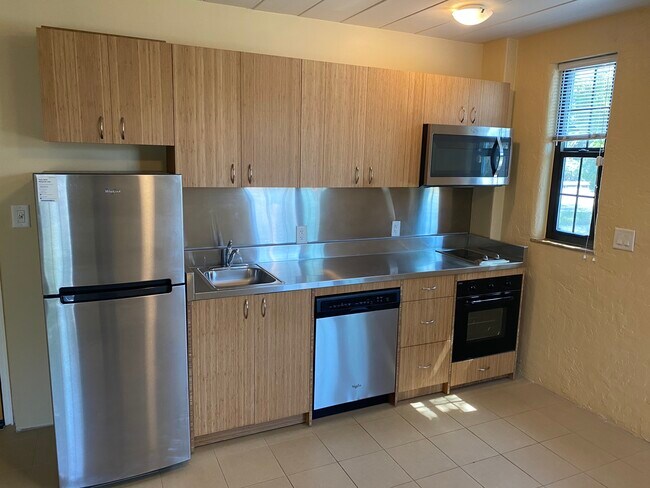 1HAB, cocina - Prince Gregor Apartments
