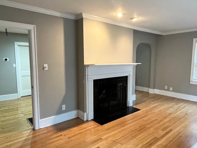 Photo - 705 Ideal Way House