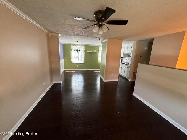 Building Photo - 473 Saguaro Dr