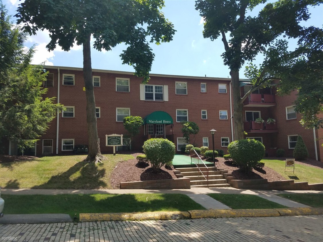 360 Maryland Ave Unit Apt 302, Oakmont, PA 15139 Condo for Rent in