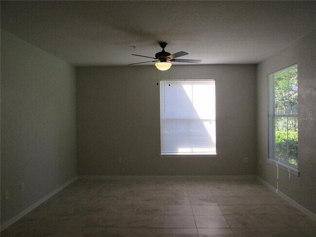 Foto del edificio - 5957 Westgate Dr