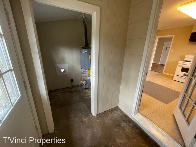 Foto del edificio - 3 br, 1 bath House - 3736 Rolling Road