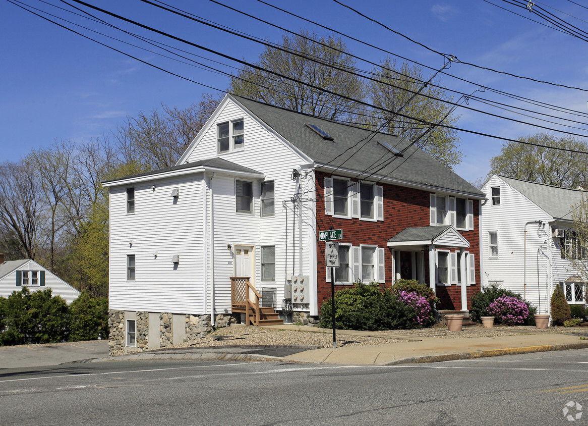 Primary Photo - 632 Main St