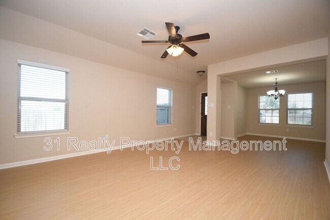 Foto del edificio - 10015 Bitternut Hickory Ln