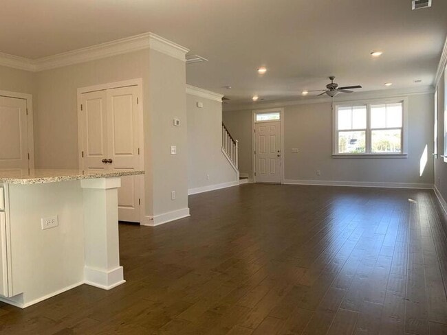 Building Photo - 1053 Rosa Green Rd