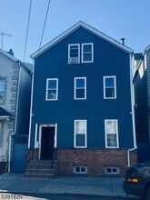 Building Photo - 380 Lafayette St