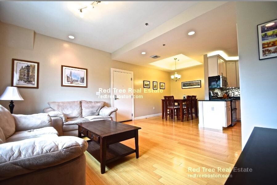 Foto principal - 163 Chestnut Hill Ave