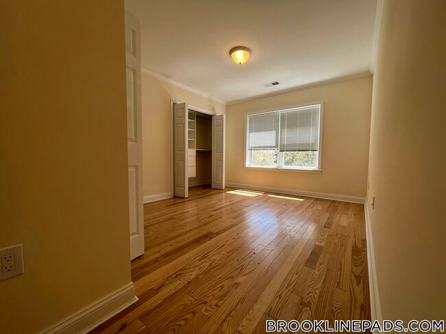 Building Photo - 103 Independence Dr