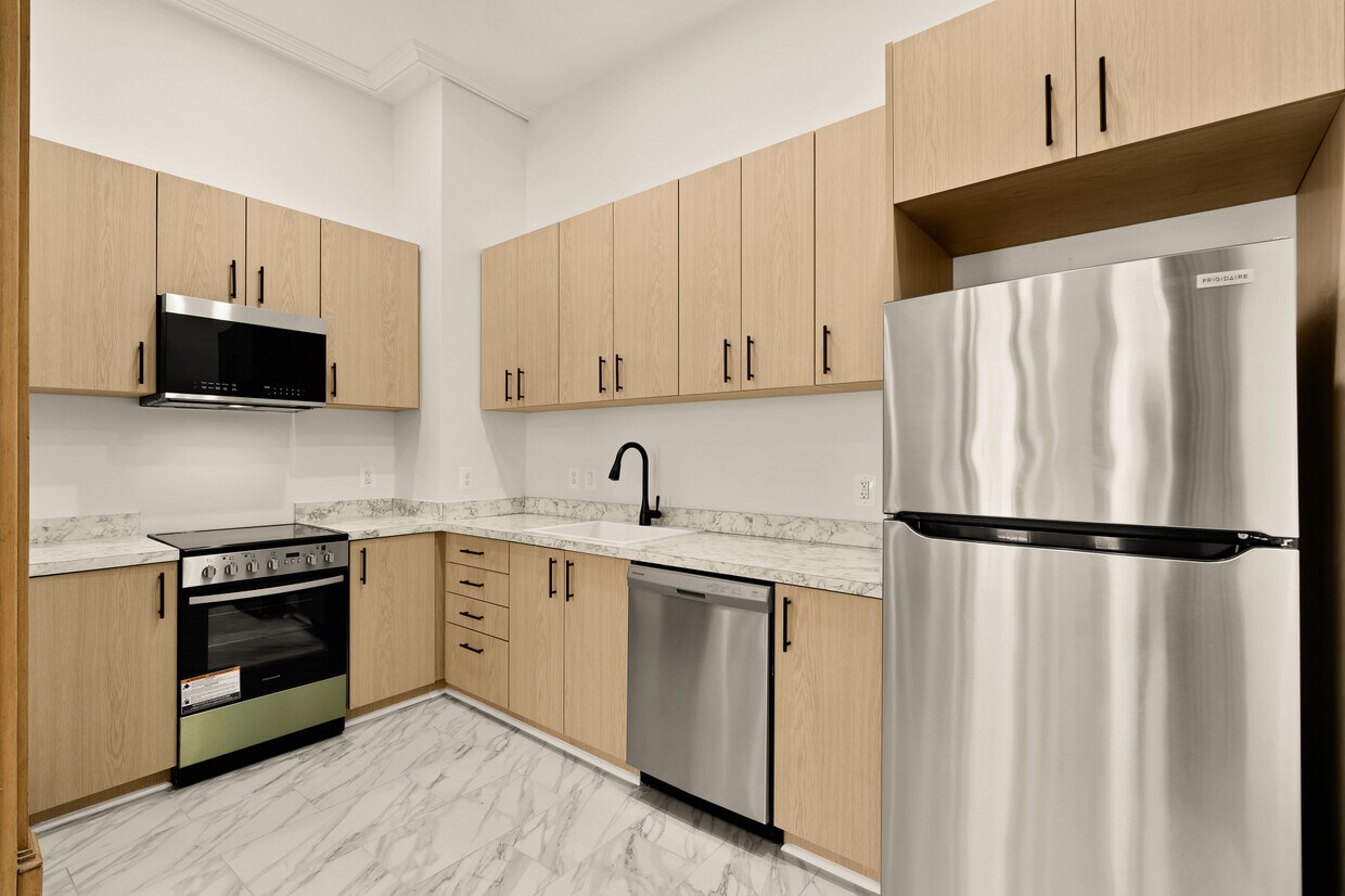 Foto principal - 115 S Patrick St