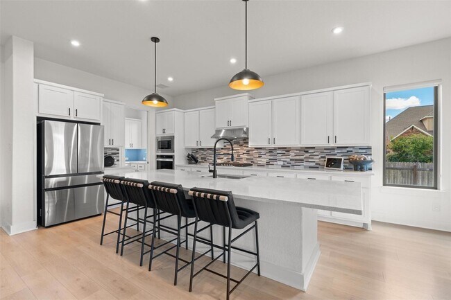 Foto del edificio - 3800 Sandhill Crane Dr