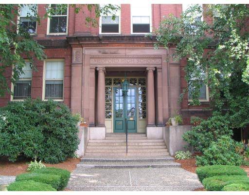 Foto del edificio - 48 Forest St