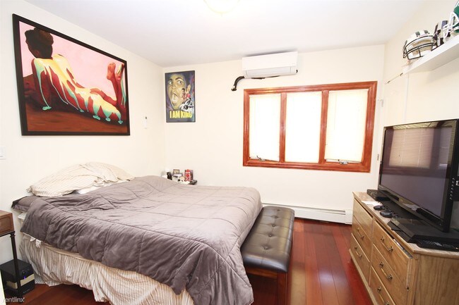 Foto del edificio - 2025 33rd St