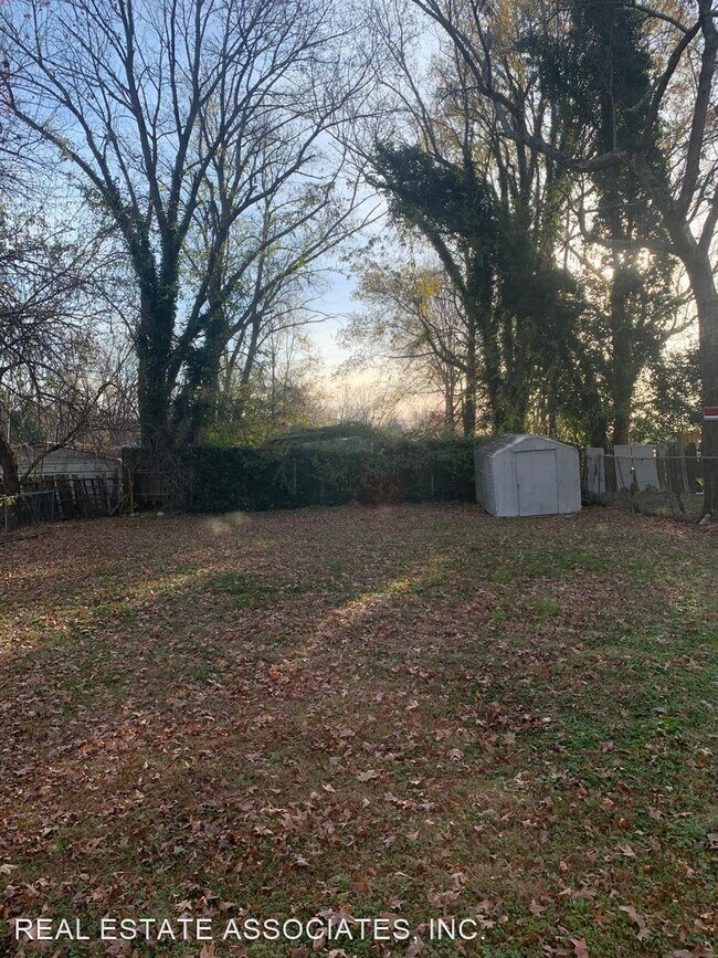 Building Photo - 2 br, 1 bath House - 617 Bacon Street