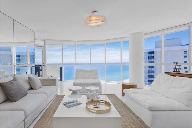 Foto del edificio - 6301 Collins Ave