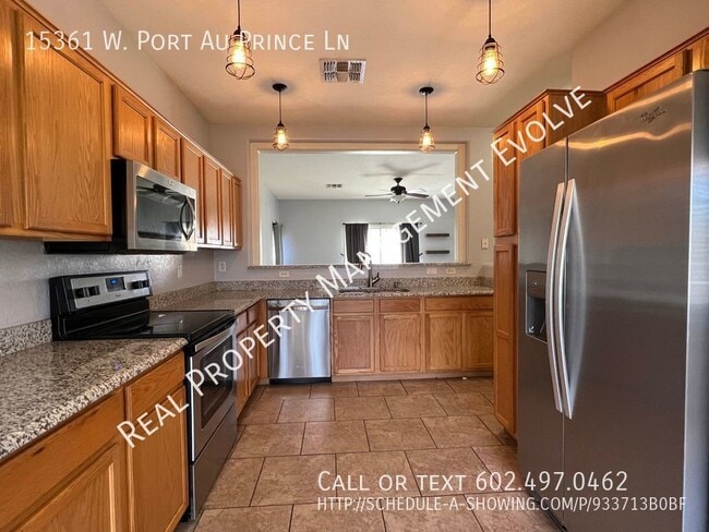 Building Photo - COME TOUR TODAY!