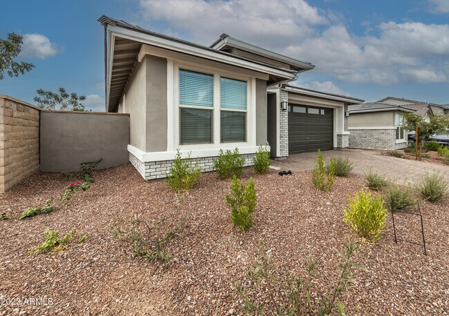 Building Photo - 20288 W Turney Ave
