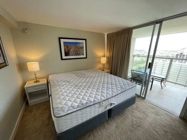 Foto del edificio - Furnished 1 Bedroom Island Colony Great Amenities!