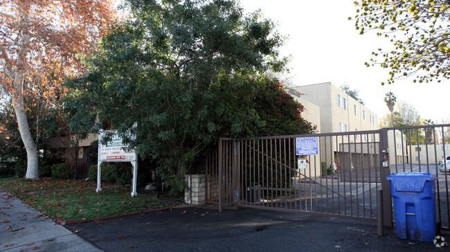 Building Photo - Sherman Gardens