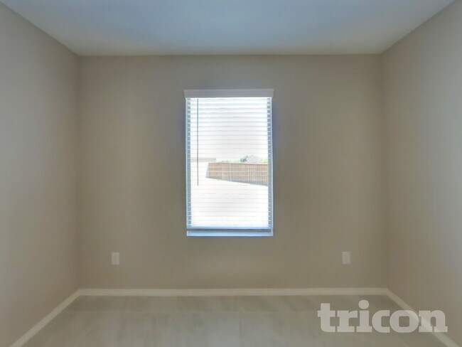 Foto del edificio - 1740 Clairborne Ct