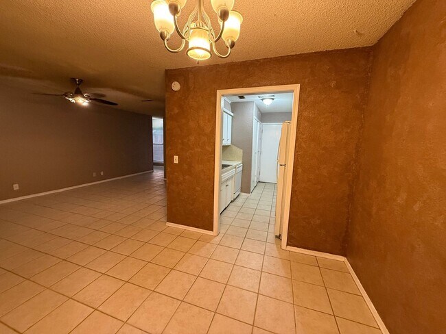 Foto del edificio - For Rent – 3 Bed | 2 Bath Duplex in Broken Arrow Schools