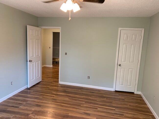 Building Photo - 5211 Dalton Pike SE