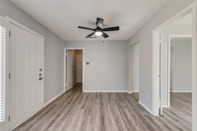 Foto del edificio - 2814 Meadow Park Dr