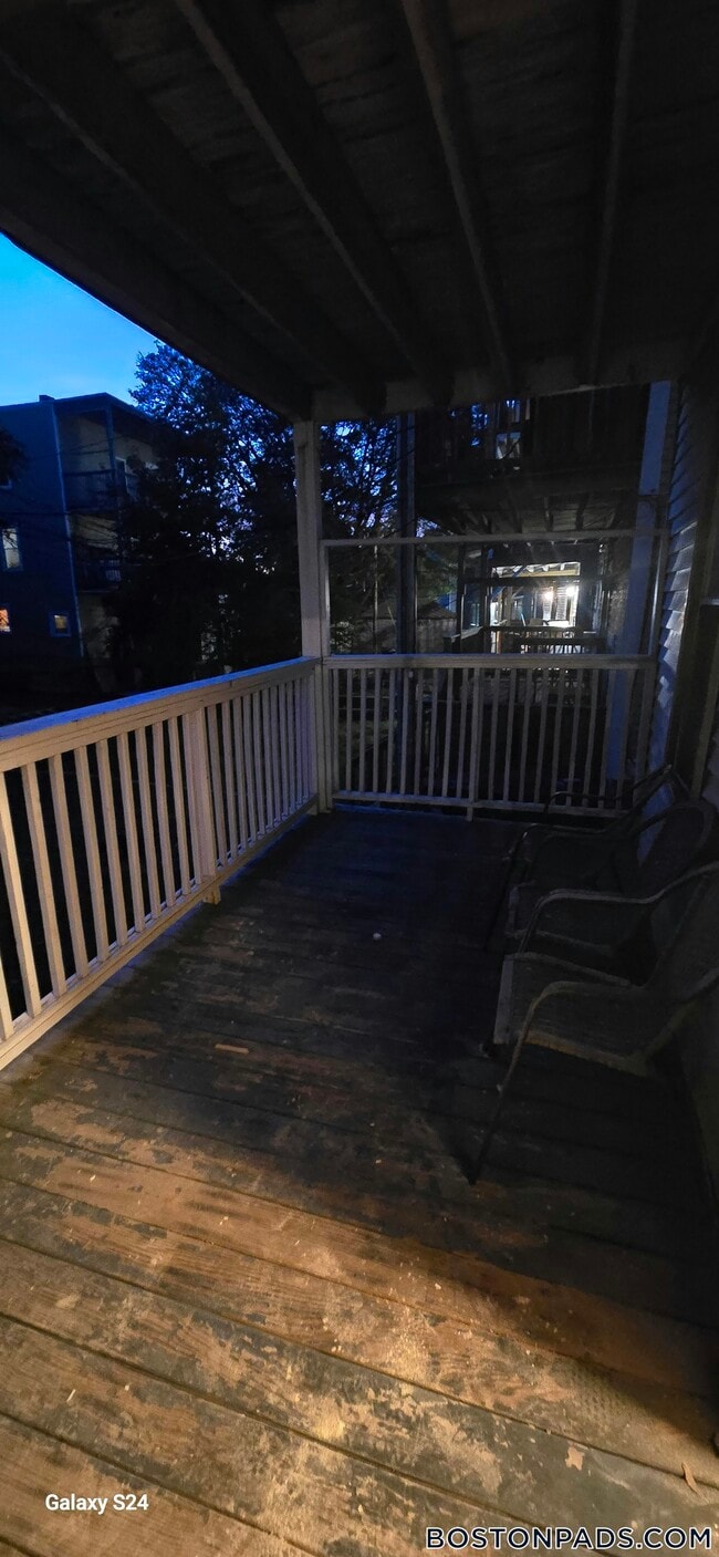 Foto del edificio - 157 E Cottage St