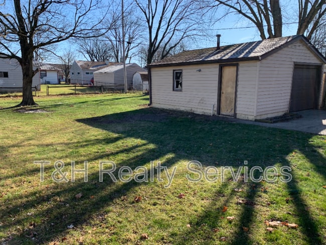 Photo - 4761 Wellington Ave House