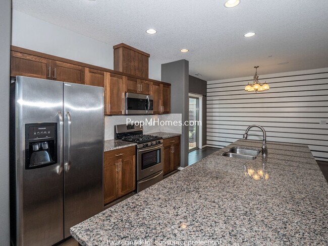 Building Photo - Fantastic Three Bedroom Home In Wilsonville On Corner Lot!