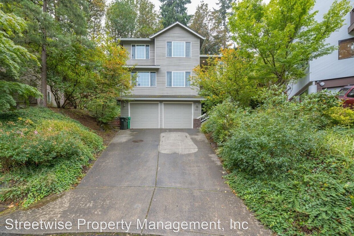 833 SW Terwilliger Pl, Portland, OR 97239 House Rental in Portland, OR