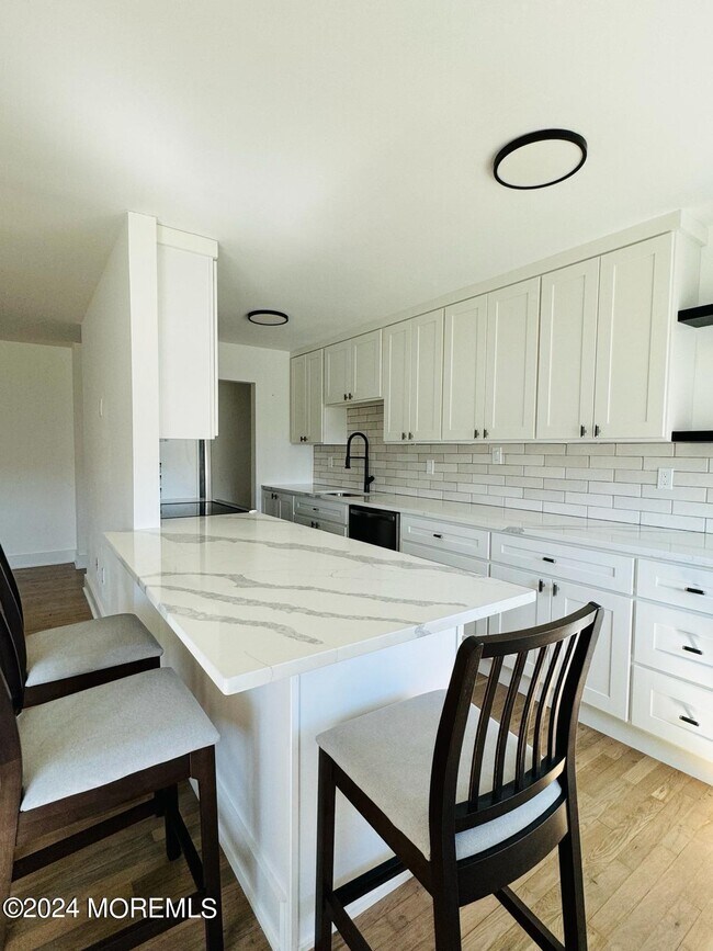 Foto del edificio - 35 Manchester Ct