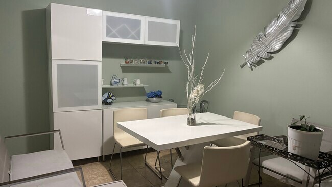 Foto del edificio - 2821 Eagle Claw Ct