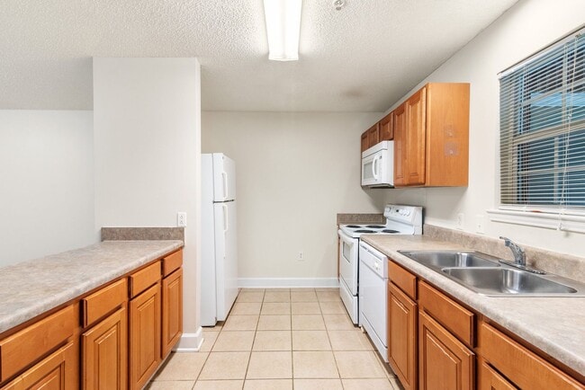 Building Photo - 22577 Mattingly St