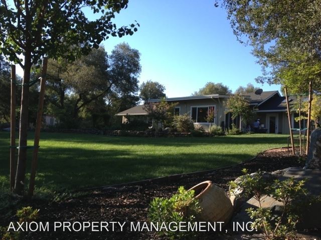 Foto principal - 5040 Whisper Way
