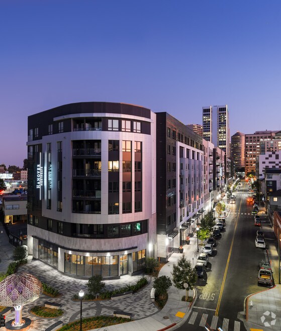 Uptown Oakland Apartments for Rent with Extra Storage Oakland, CA