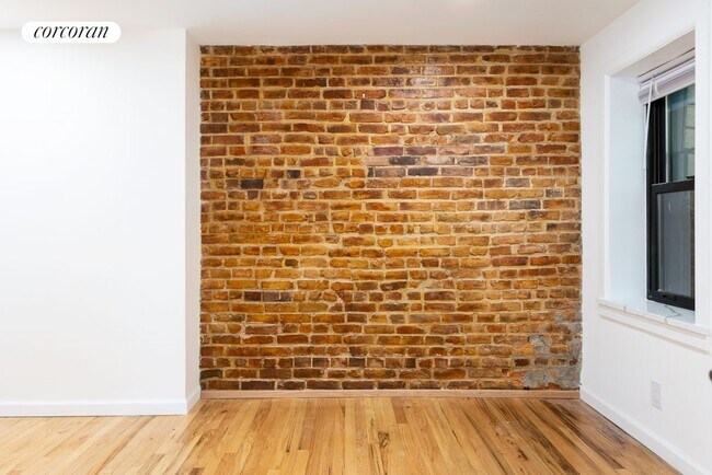 Foto del edificio - 46 Monroe St