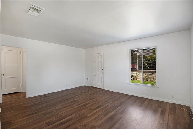 Foto del edificio - 507 N Niagara St
