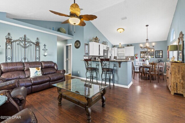 Foto del edificio - 104 White Cap Wy