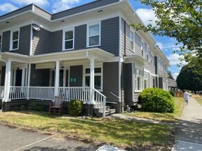 Building Photo - 1315 S 9th St