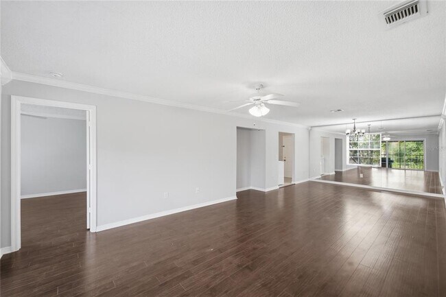Foto del edificio - 4304 Clubside Dr