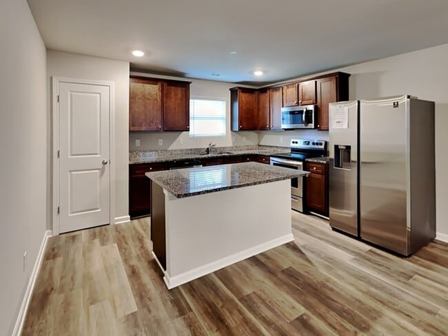 Foto del edificio - 15 Blake Ave