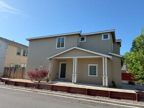 Building Photo - 4610 Ashbrooke Dr