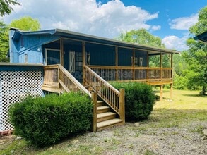 Building Photo - 3567 Blue Rd
